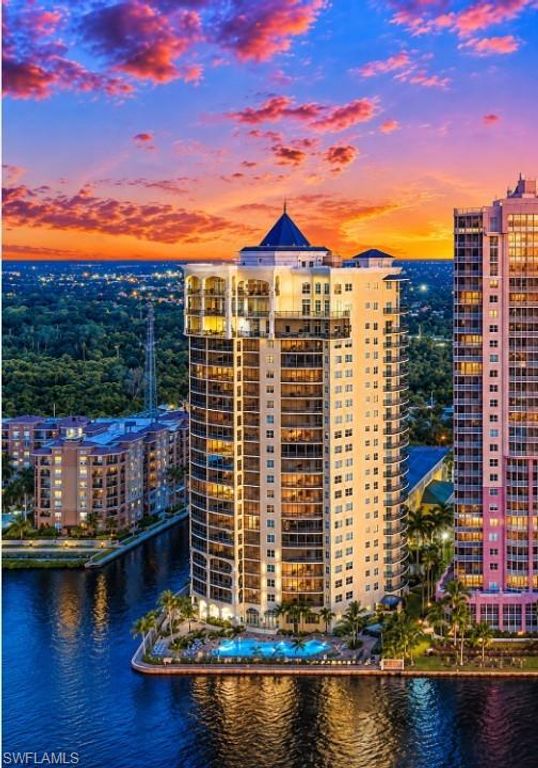 2797 First ST 2002, Fort Myers, FL 33916