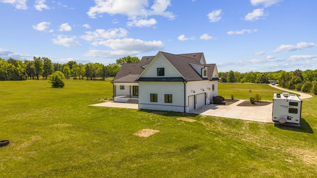 17755 Central Pike, Lebanon, TN 37090