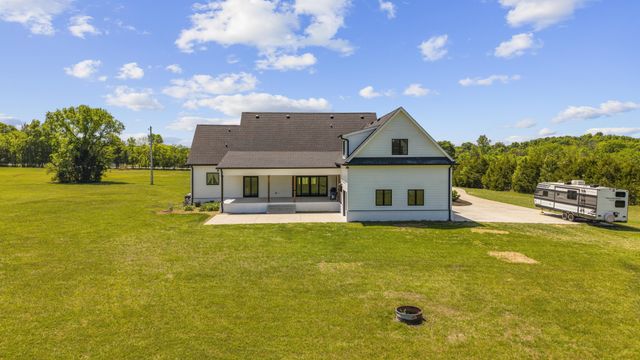 17755 Central Pike, Lebanon, TN 37090