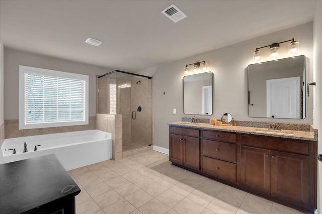 19 Wood Hollow Circle, Greer, SC 29650