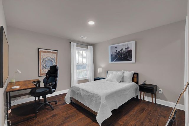 19 Wood Hollow Circle, Greer, SC 29650