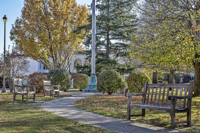 6 Studio Arcade 4G, Bronxville, NY 10708