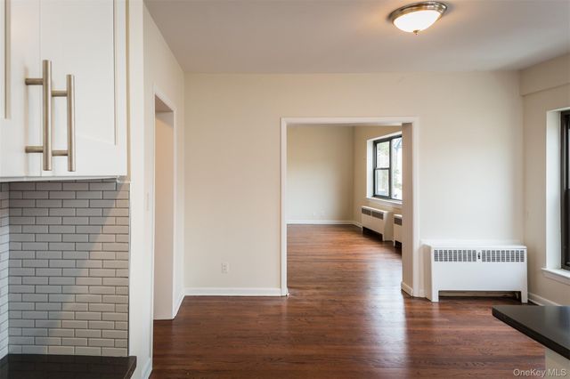 6 Studio Arcade 4G, Bronxville, NY 10708