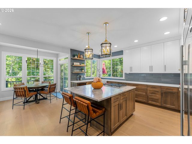 3151 ALBER SPRING Ct, Lake Oswego, OR 97034