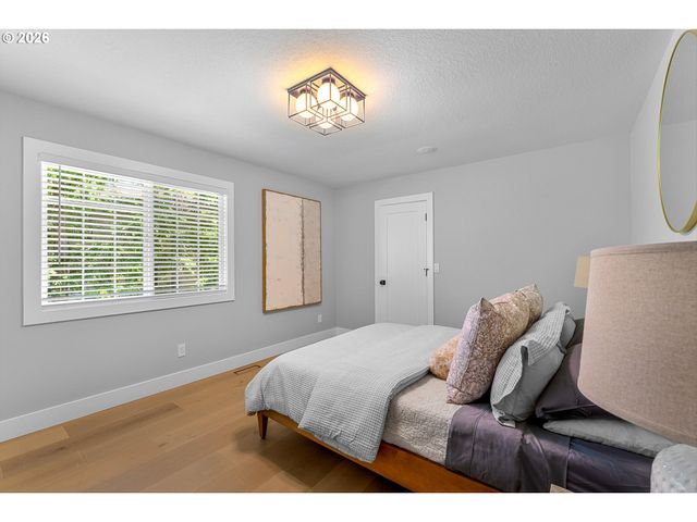 3151 ALBER SPRING Ct, Lake Oswego, OR 97034