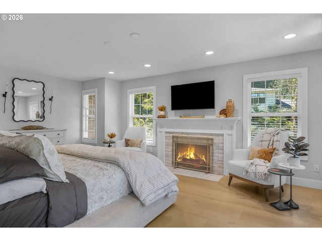 3151 ALBER SPRING Ct, Lake Oswego, OR 97034