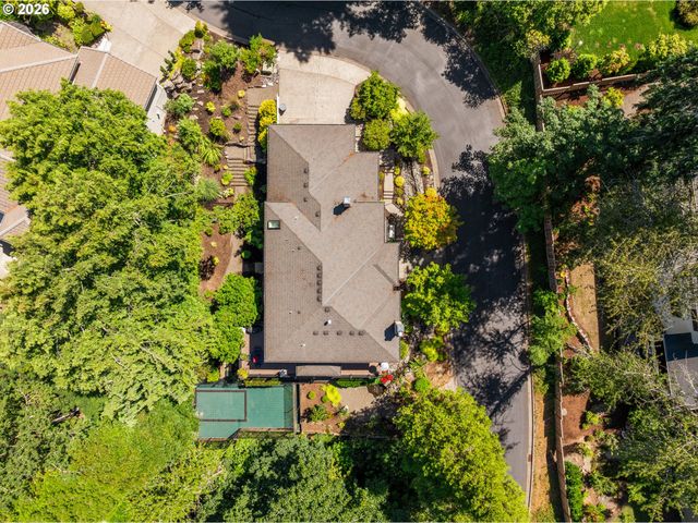 3151 ALBER SPRING Ct, Lake Oswego, OR 97034