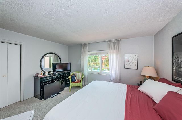 10365 PARADISE BOULEVARD 16, Treasure Island, FL 33706