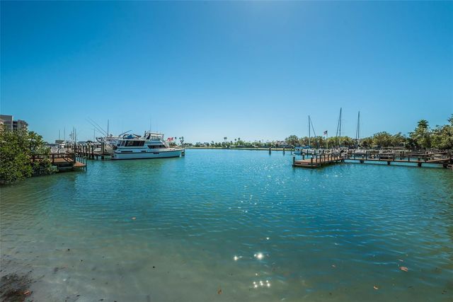 10365 PARADISE BOULEVARD 16, Treasure Island, FL 33706