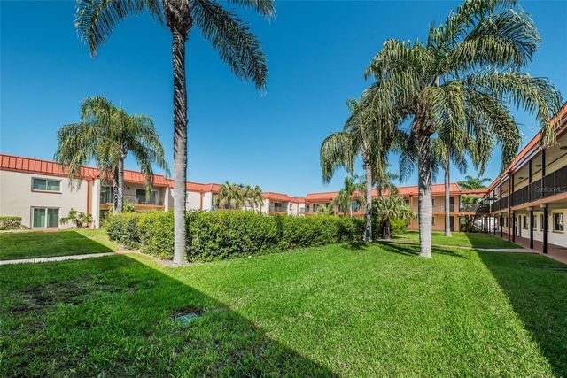 10365 PARADISE BOULEVARD 16, Treasure Island, FL 33706