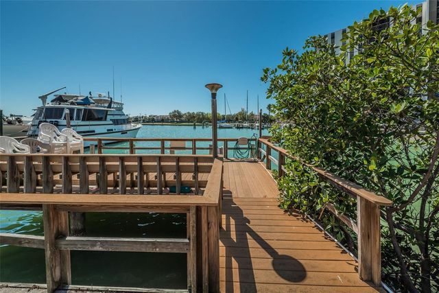 10365 PARADISE BOULEVARD 16, Treasure Island, FL 33706