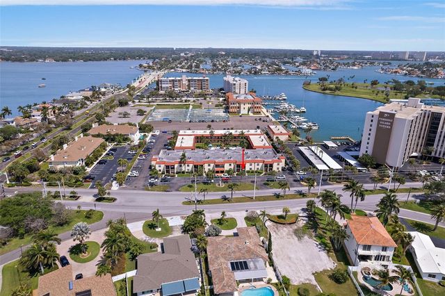 10365 PARADISE BOULEVARD 16, Treasure Island, FL 33706