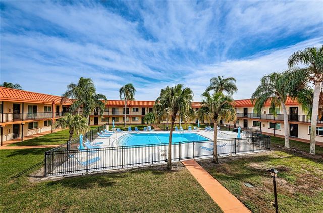 10365 PARADISE BOULEVARD 16, Treasure Island, FL 33706