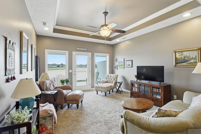 5327 HARDINGS LANDING Road, Council Bluffs, IA 51501