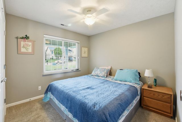 5327 HARDINGS LANDING Road, Council Bluffs, IA 51501