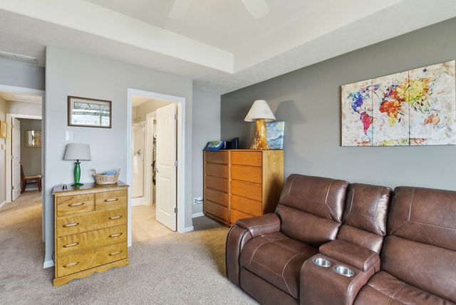 5327 HARDINGS LANDING Road, Council Bluffs, IA 51501