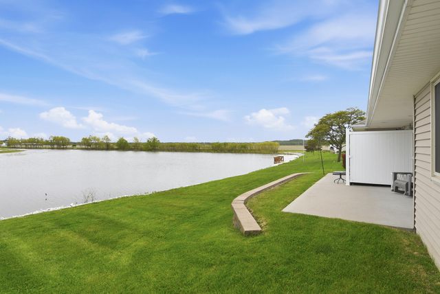 5327 HARDINGS LANDING Road, Council Bluffs, IA 51501