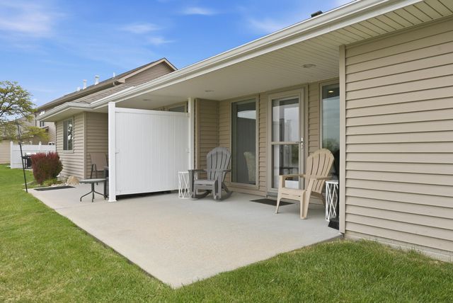 5327 HARDINGS LANDING Road, Council Bluffs, IA 51501