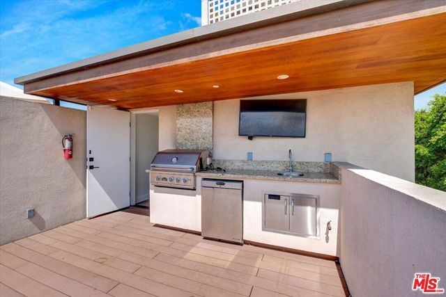 1249 N Formosa Avenue, West Hollywood, CA 90046