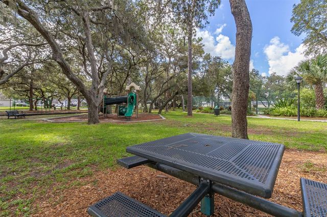1612 OAK HILL TRAIL, Kissimmee, FL 34747