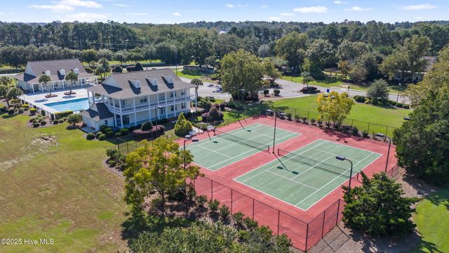 108 Dragonfly Lane, Hampstead, NC 28443