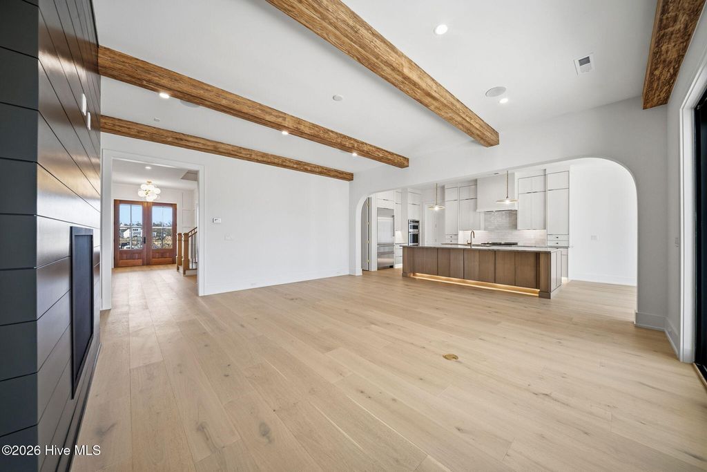 Image 13 of property listing at 108 Dragonfly Lane, Hampstead, NC 28443