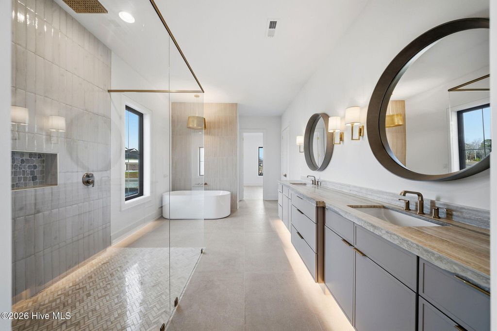 Image 34 of property listing at 108 Dragonfly Lane, Hampstead, NC 28443