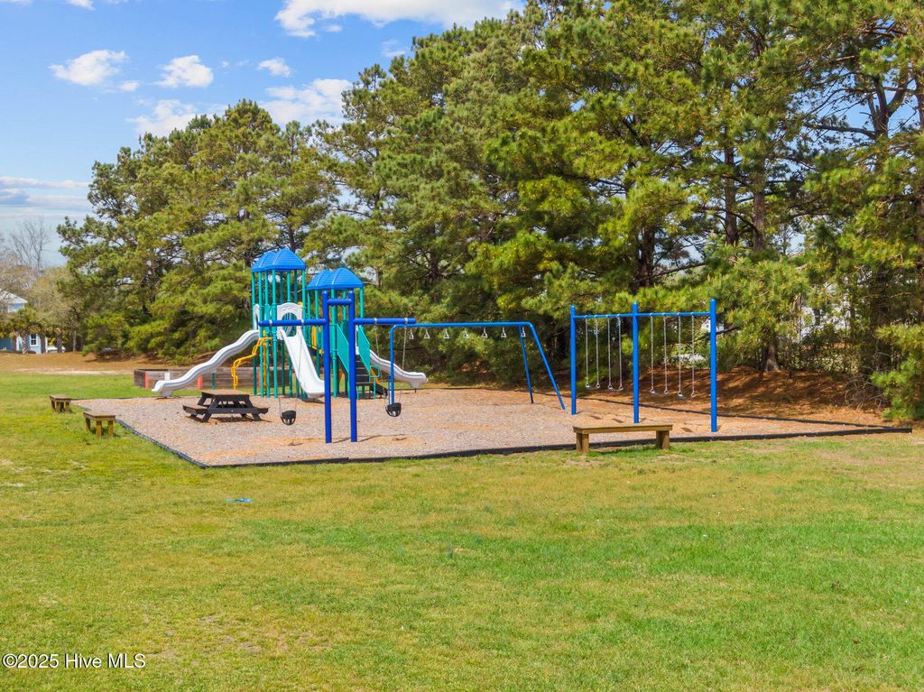 Image 96 of property listing at 108 Dragonfly Lane, Hampstead, NC 28443