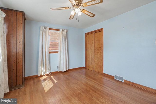 2860 MORNINGSIDE DR, Camp Hill, PA 17011