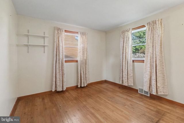 2860 MORNINGSIDE DR, Camp Hill, PA 17011