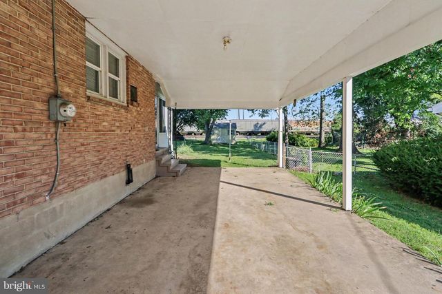 2860 MORNINGSIDE DR, Camp Hill, PA 17011