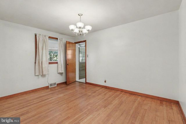 2860 MORNINGSIDE DR, Camp Hill, PA 17011