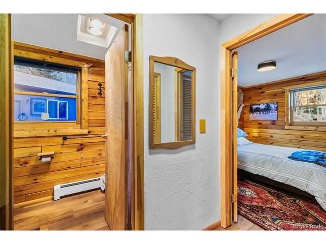 245 Outlaw Ct, Jefferson, CO 80456