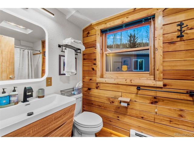 245 Outlaw Ct, Jefferson, CO 80456