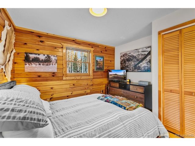 245 Outlaw Ct, Jefferson, CO 80456