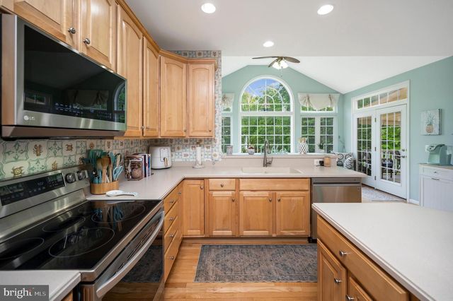 5954 PARSONS LN, King George, VA 22485