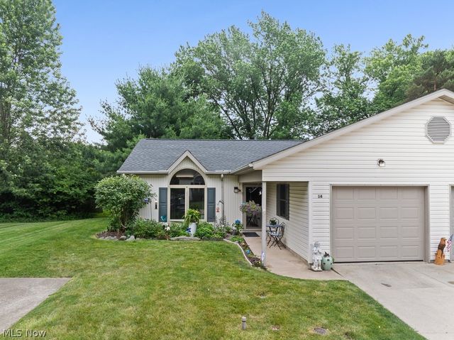 808 Ryan Road Apt 14, Medina, OH 44256