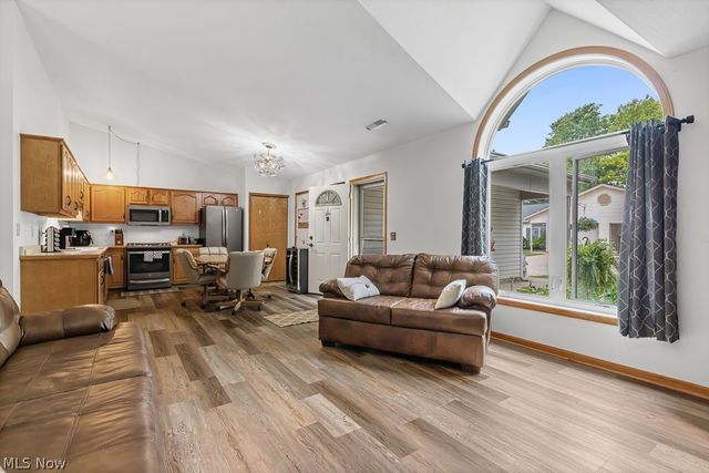 808 Ryan Road Apt 14, Medina, OH 44256