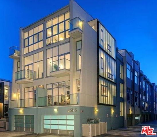 4151 Redwood Avenue 211, Los Angeles, CA 90066
