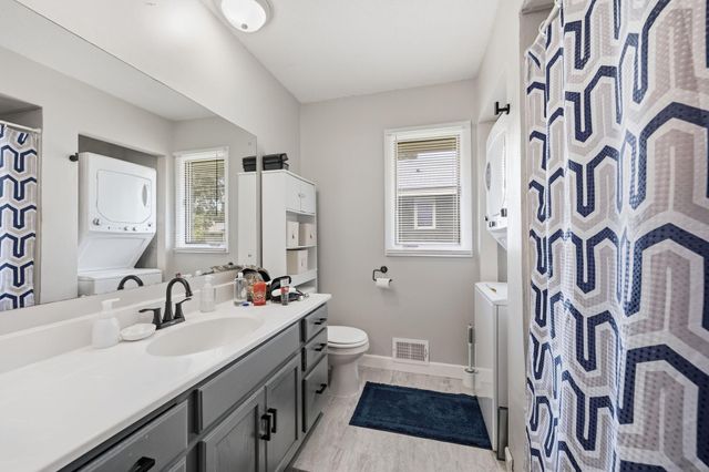 717 6th Avenue S, Hopkins, MN 55343