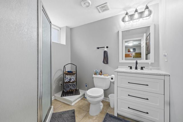 717 6th Avenue S, Hopkins, MN 55343