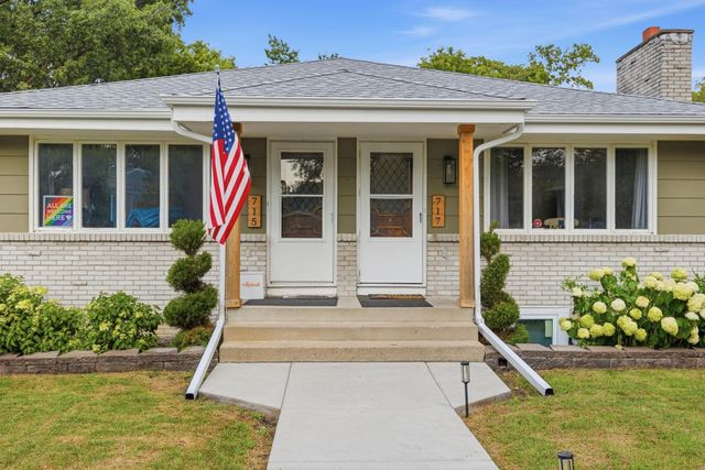 717 6th Avenue S, Hopkins, MN 55343