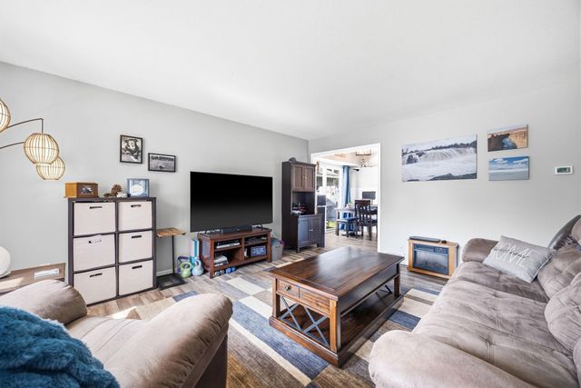 717 6th Avenue S, Hopkins, MN 55343