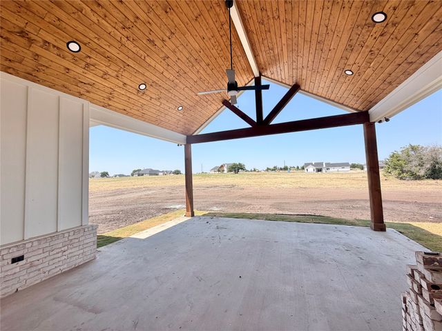 1021 Sabrina Court, Weatherford, TX 76085