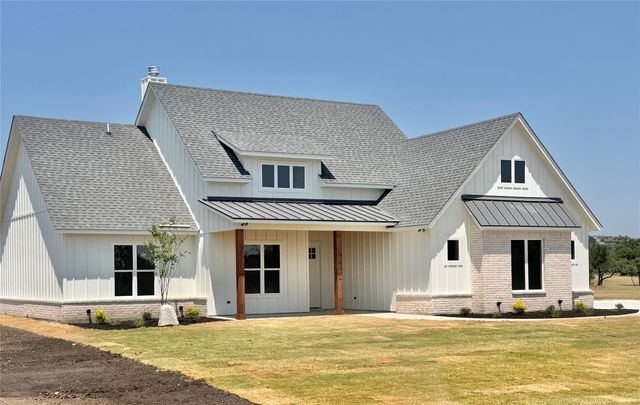 1021 Sabrina Court, Weatherford, TX 76085