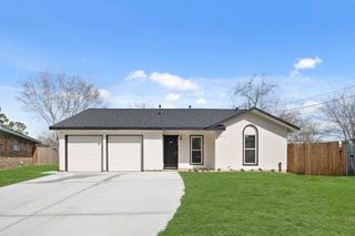 3214 Whitesail Drive, League City, TX 77573