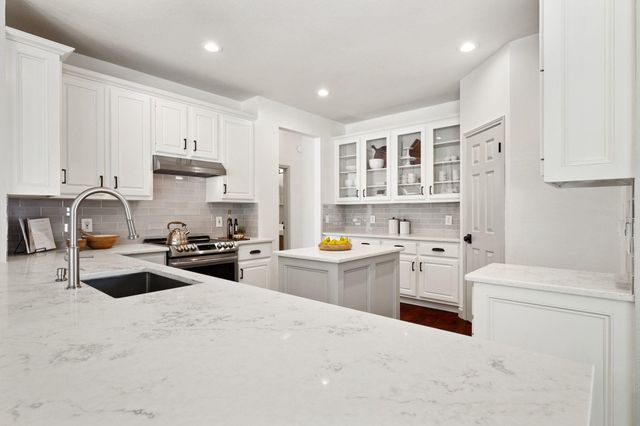 11804 Watercrest CT, Austin, TX 78738