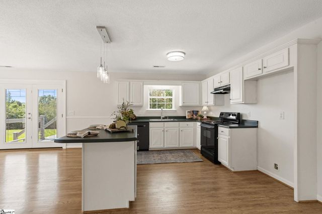 388 Mountain Creek Road, Honea Path, SC 29654