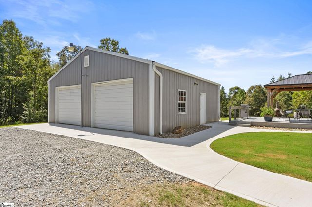 388 Mountain Creek Road, Honea Path, SC 29654