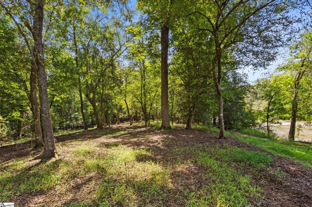388 Mountain Creek Road, Honea Path, SC 29654